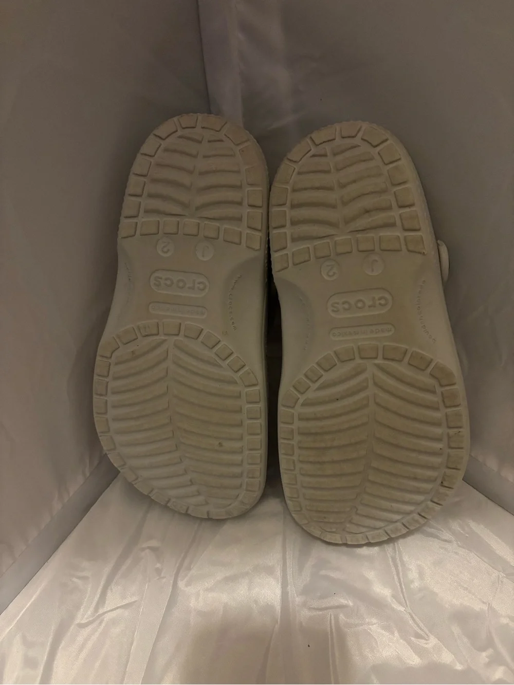CROCS Kids Classic Clog in Light Gray